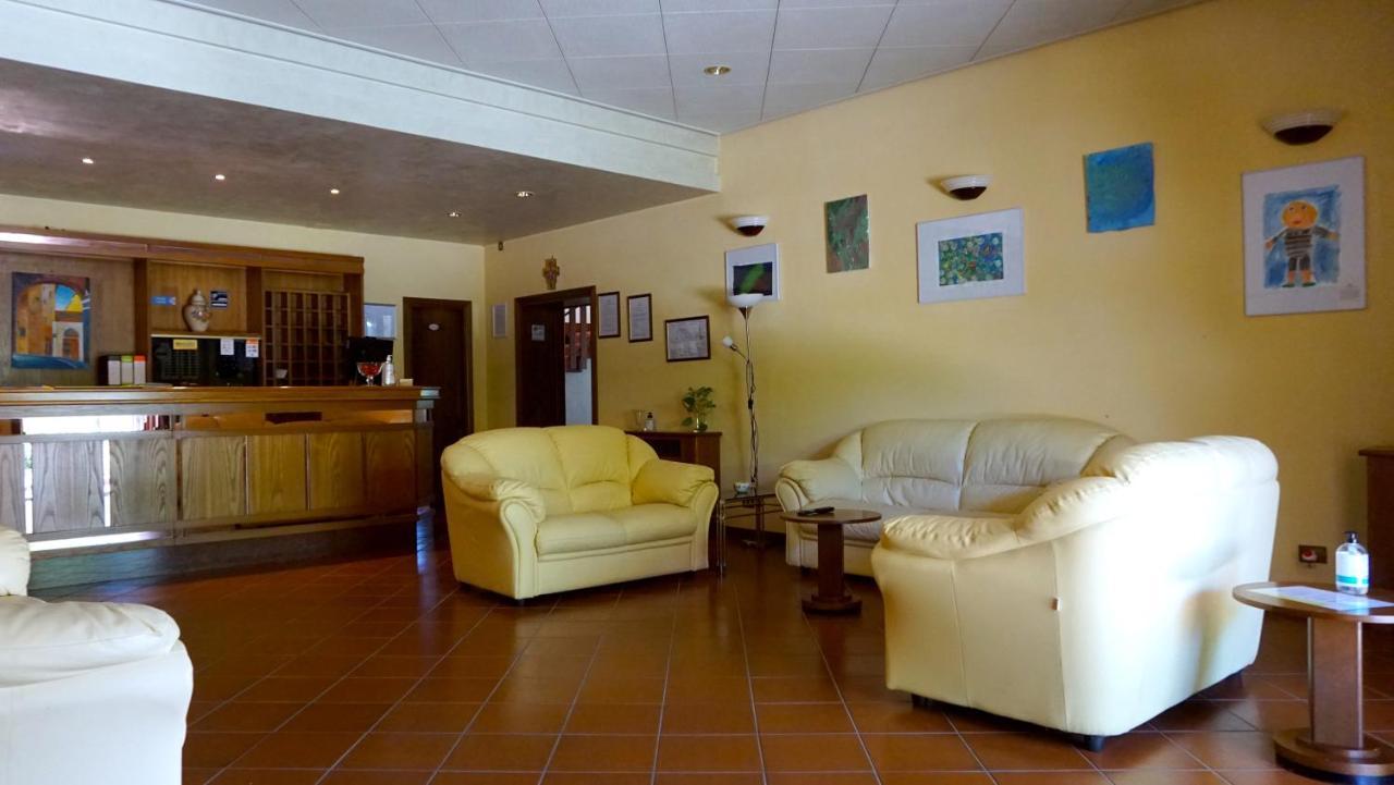 Hotel La Torretta 阿西西 外观 照片