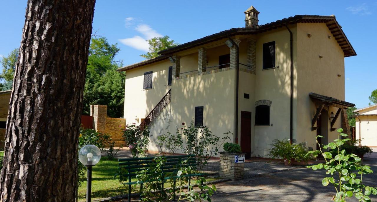 Hotel La Torretta 阿西西 外观 照片