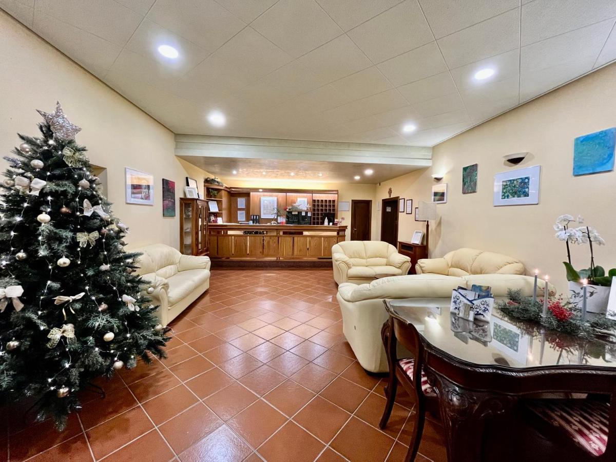 Hotel La Torretta 阿西西 外观 照片
