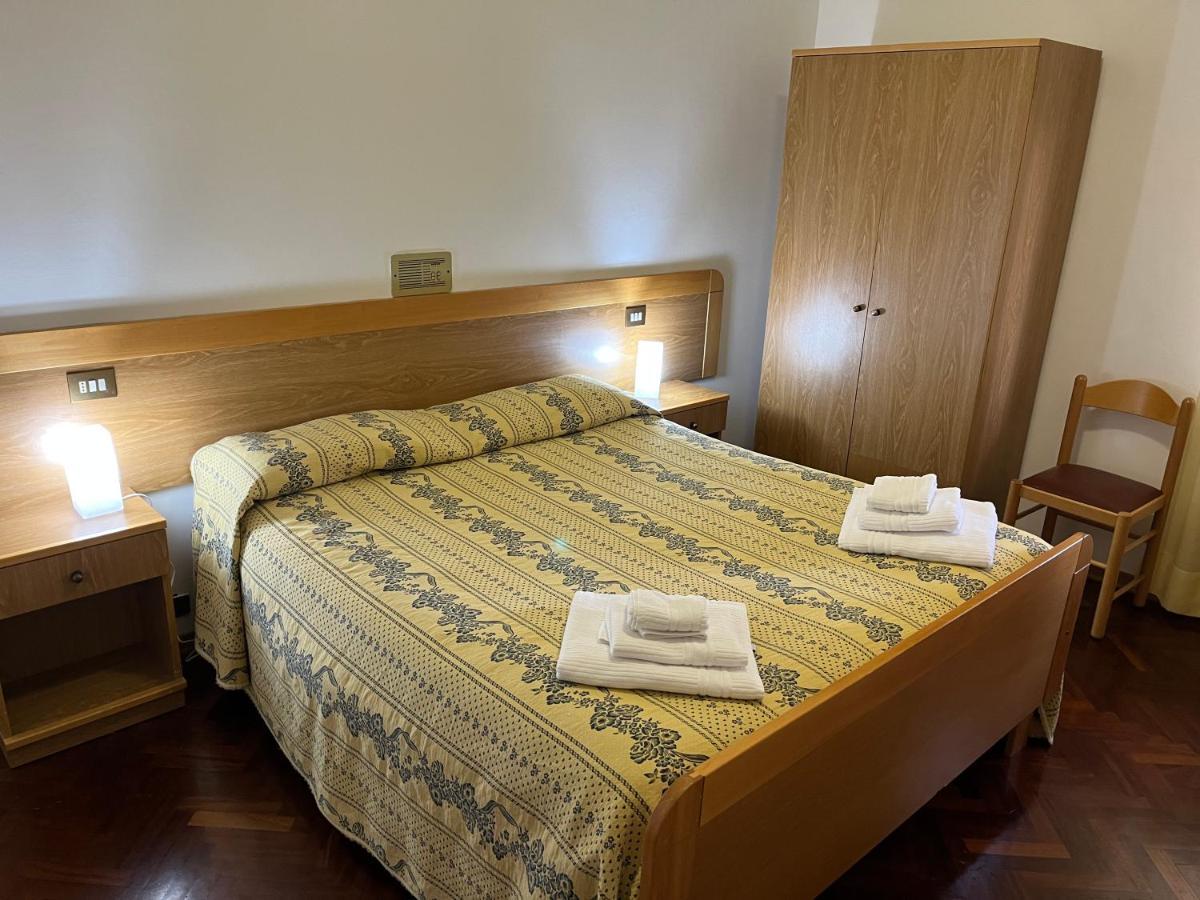 Hotel La Torretta 阿西西 外观 照片